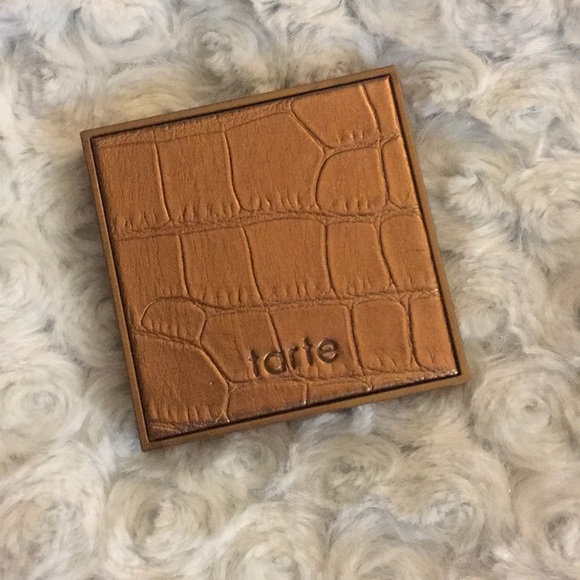 Mini Tarte Amazonian Clay Waterproof Bronzer - Picture 2 of 4